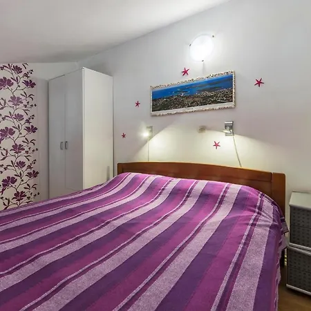 Apartment Amazing In Medulin